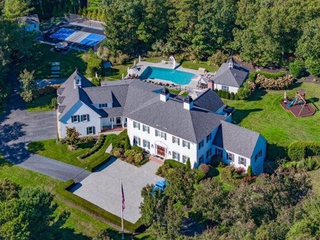House for sale in Osterville, Osterville