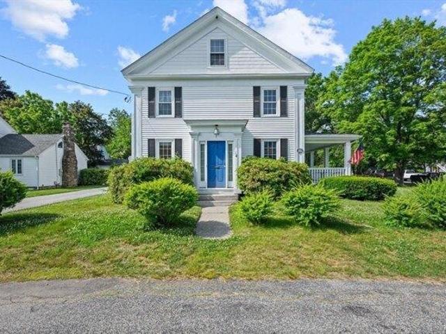 House for sale in North Oxford, Massachusetts