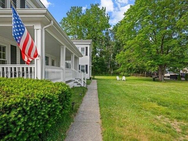 House for sale in North Oxford, Massachusetts