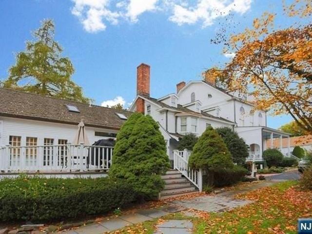 House for sale in Paramus, Bergen County