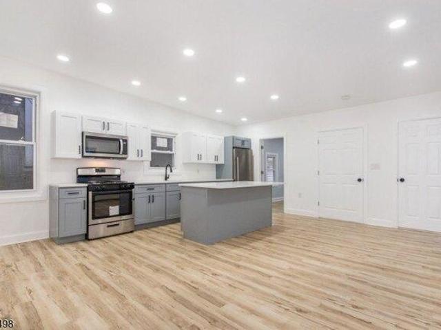 House for sale in Paterson, Passaic County