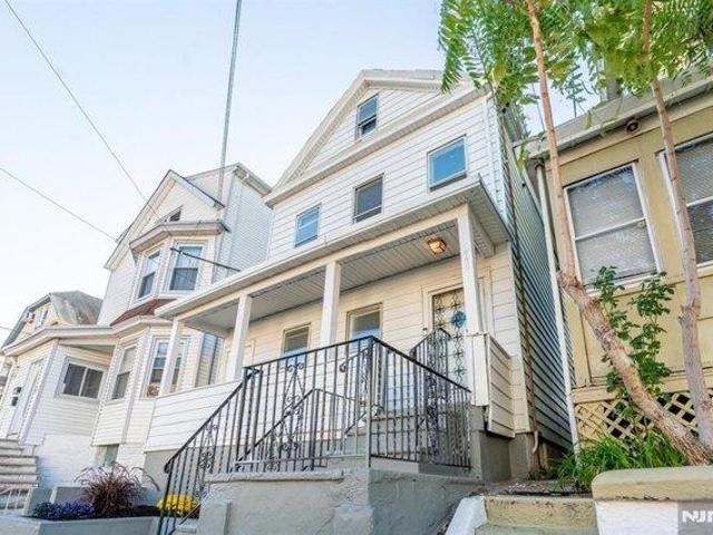 House for sale in Paterson, Passaic County