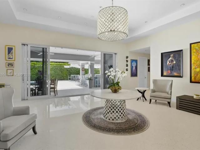 House for sale in Pinecrest, Florida