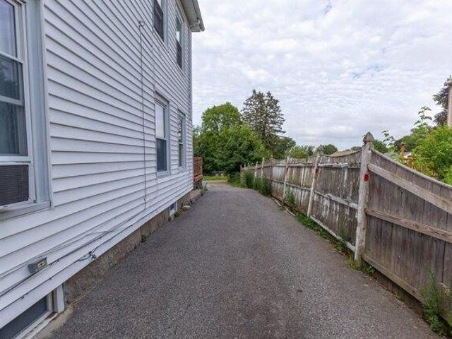 House for sale in Manomet, Massachusetts