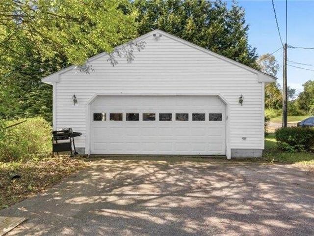 House for sale in Pomfret, Connecticut