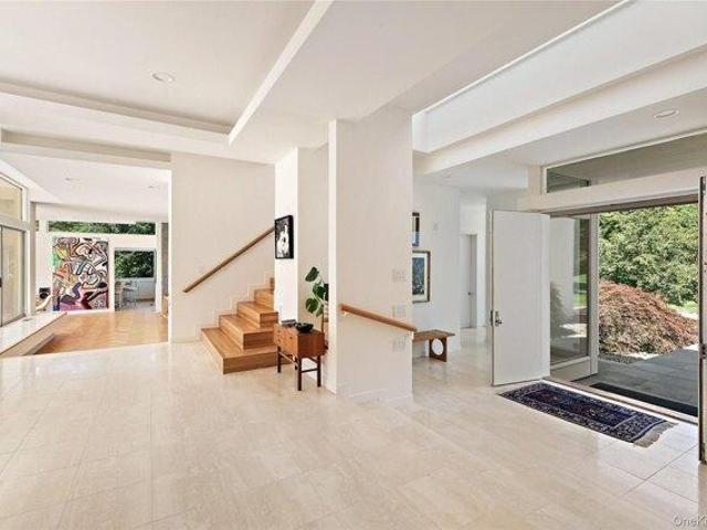 House for sale in Pound Ridge, New York