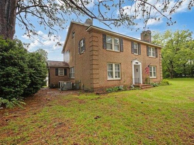 House for sale in Raeford, North Carolina