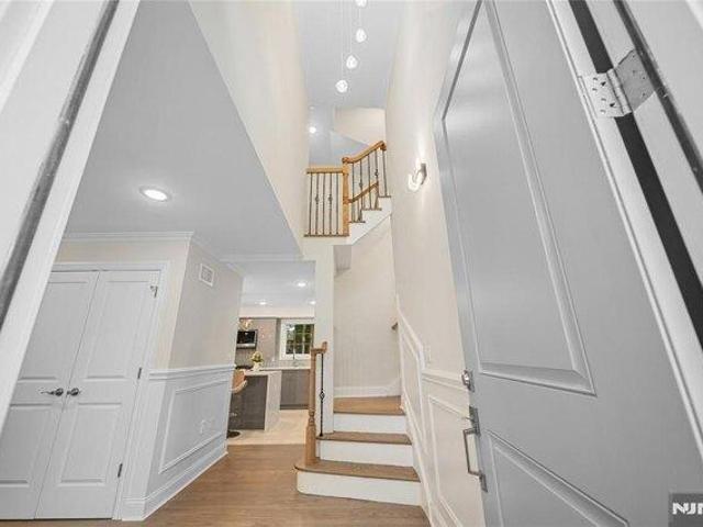 House for sale in River Edge, New Jersey