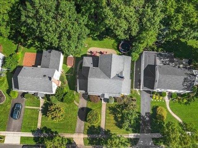 House for sale in River Edge, New Jersey