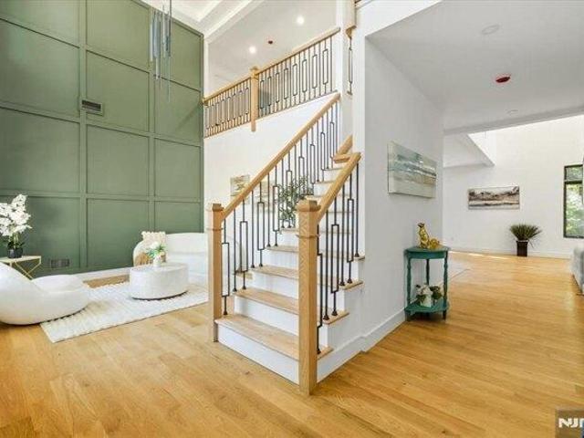 House for sale in Cherry Hill, River Edge
