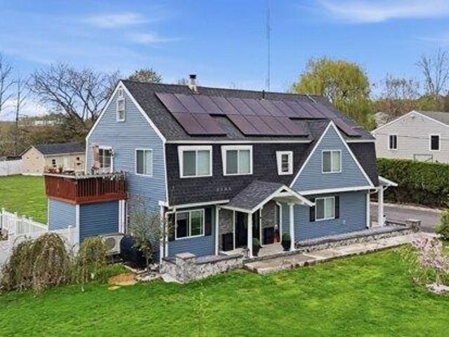 House for sale in Rocky Hill, Connecticut