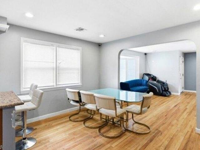House for sale in Roselle, New Jersey