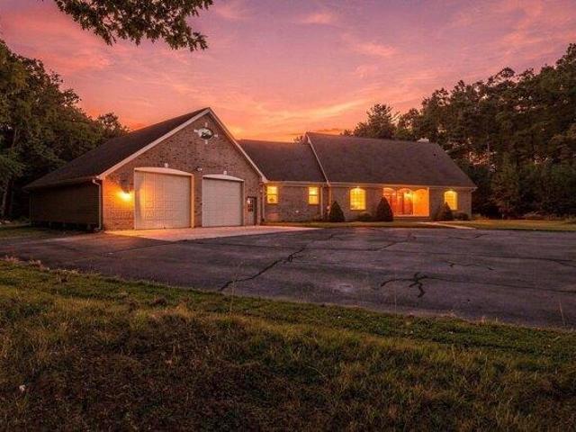 House for sale in Hampden, Massachusetts