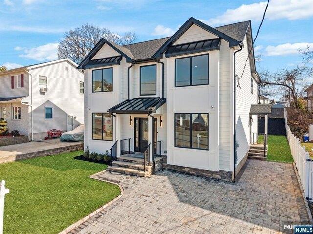 House for sale in Saddle Brook, New Jersey