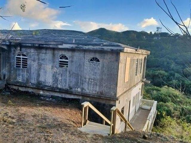 House for sale in Saint Thomas, Missouri