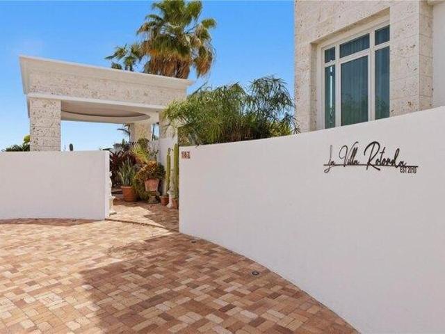 House for sale in San Juan