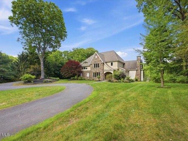 House for sale in Saratoga, New York
