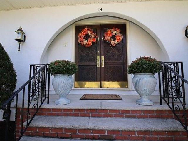 House for sale in North Saugus, Saugus