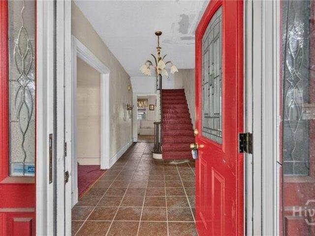 House for sale in Savannah, Georgia