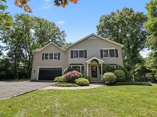 House for sale in Scotch Plains, New Jersey