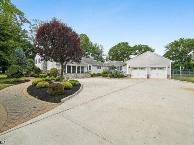 House for sale in Scotch Plains, New Jersey