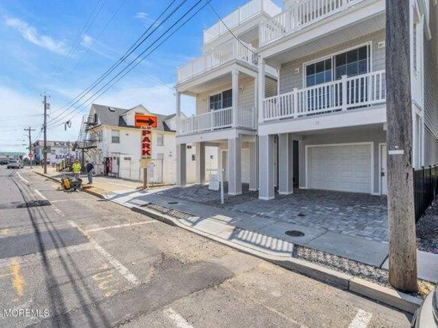 House for sale in Seaside Heights, New Jersey