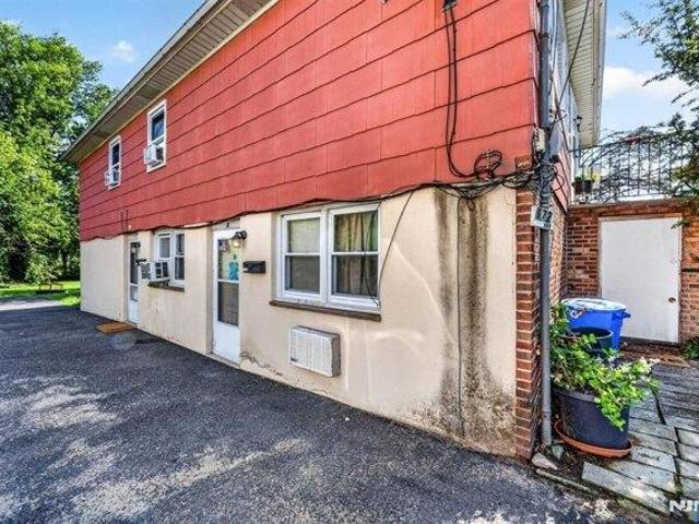 House for sale in Hudson, New Jersey
