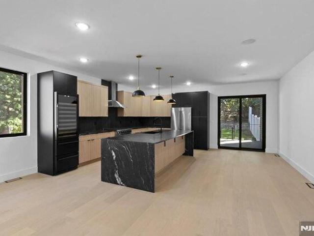 House for sale in Secaucus, Hudson County