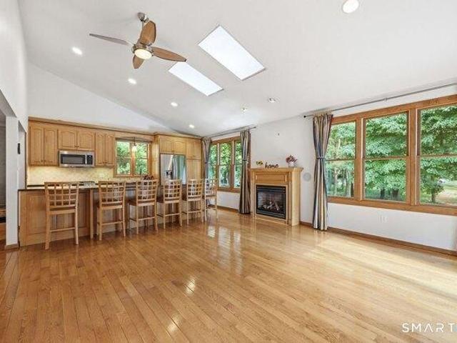 House for sale in Simsbury, Connecticut