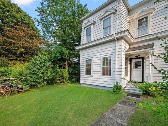 House for sale in Wakefield, Rhode Island