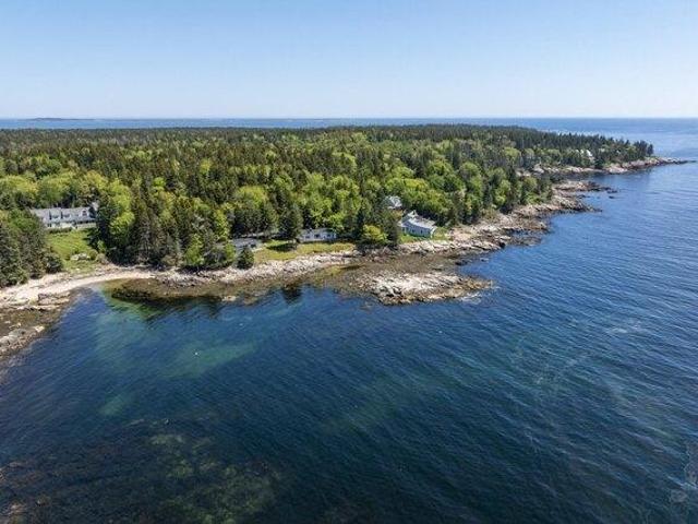 House for sale in Southport, Maine