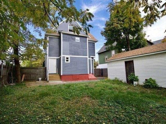 House for sale in Six Corners, Springfield