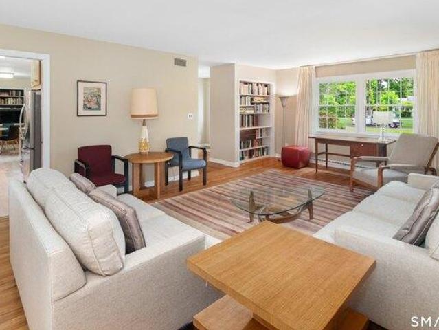 House for sale in Cos Cob, Connecticut