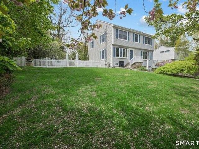 House for sale in Cos Cob, Connecticut