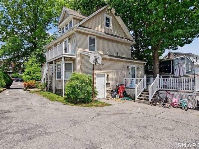 House for sale in Cos Cob, Connecticut