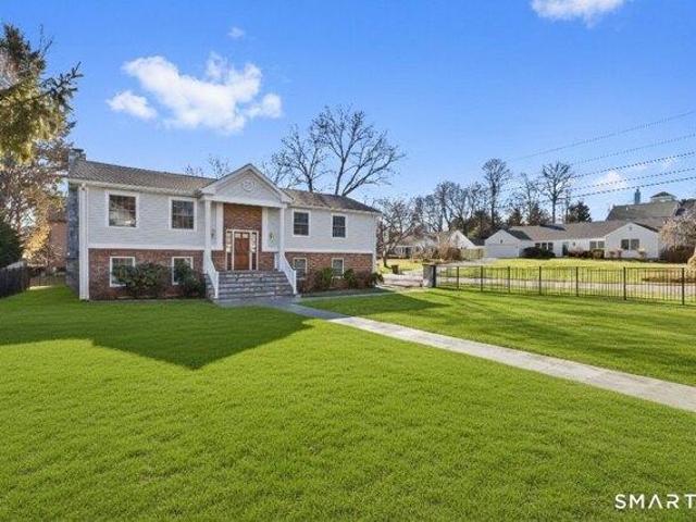 House for sale in Shippan Point, Stamford