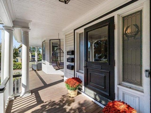 House for sale in Farm Hill, Stoneham