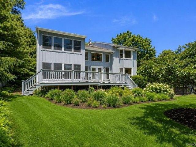 House for sale in Centereach, New York