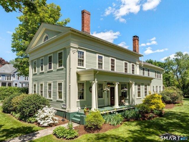 House for sale in Suffield, Connecticut