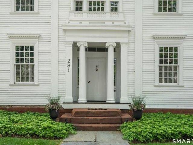 House for sale in Suffield, Connecticut