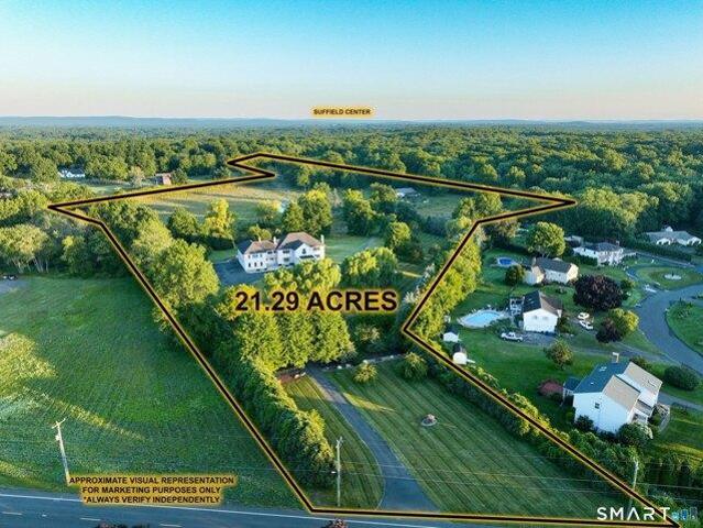 House for sale in Suffield, Connecticut