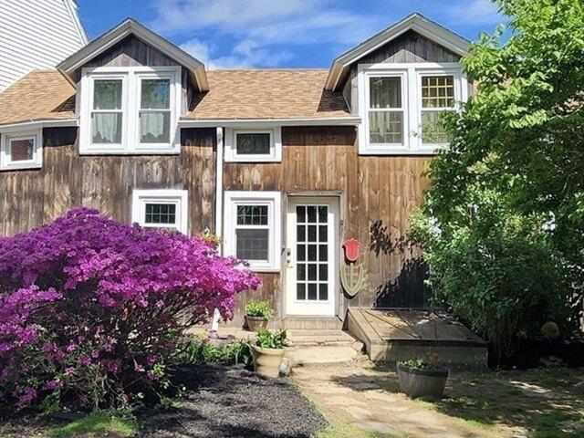 House for sale in Sutton, Massachusetts