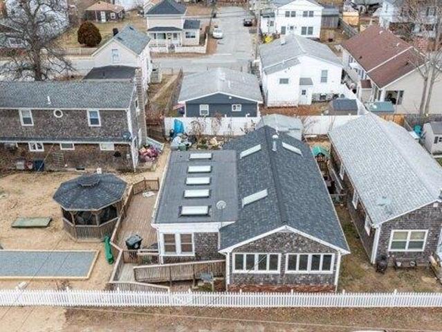 House for sale in Swansea