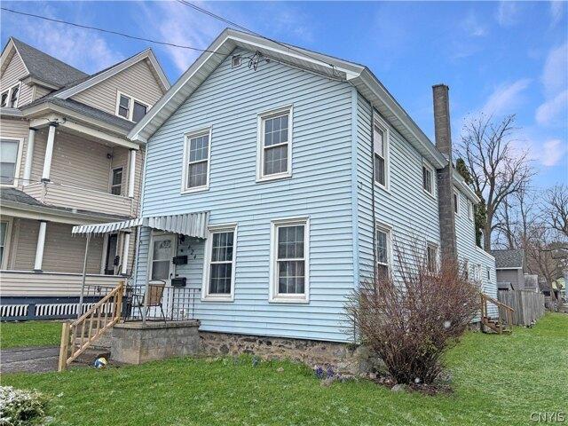 House for sale in Syracuse, New York