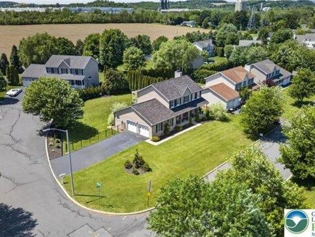 House for sale in Tatamy, Pennsylvania