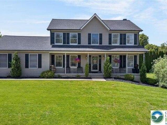 House for sale in Tatamy, Pennsylvania