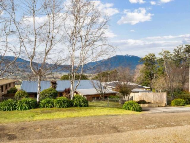 House for sale in Tawonga South, Victoria