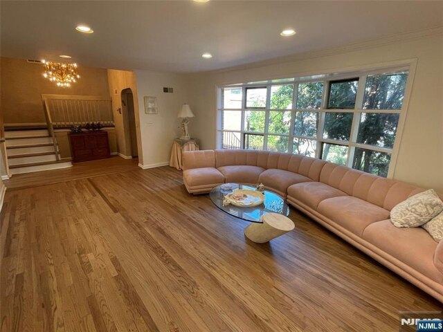 House for sale in Teaneck, New Jersey
