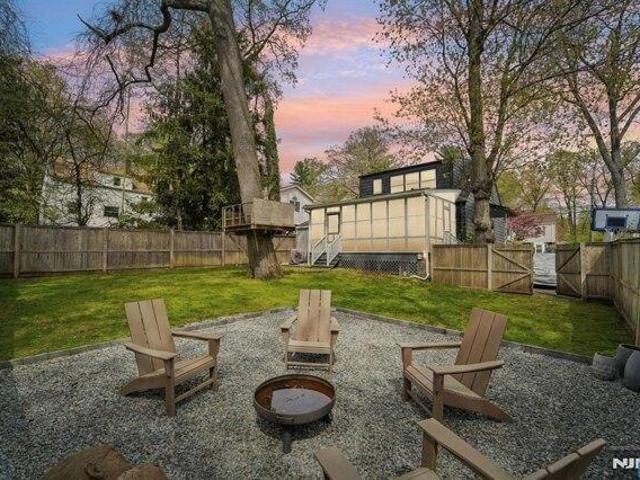 House for sale in Tenafly, New Jersey