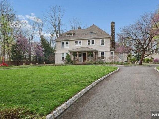 House for sale in Tenafly, New Jersey
